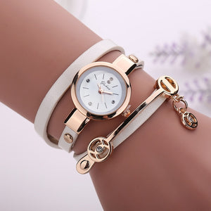 Women Golden Strap Quartz Wristwatch Bracelet